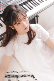 女士妆前乳大全图片
